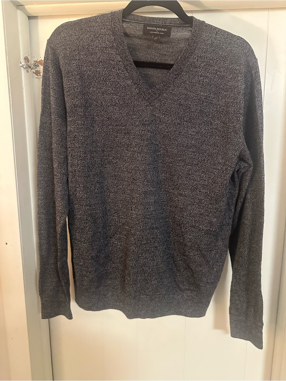 Banana Republic Men's V-Neck Sweater - Dark Heather Gray